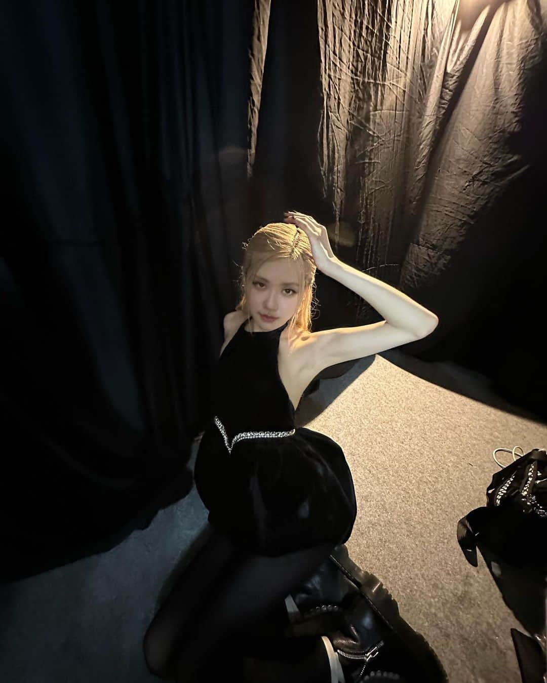 ロゼさんのインスタグラム写真 - (ロゼInstagram)「🖤🖤🖤🖤🖤   Jakarta we miss you already.」3月18日 14時10分 - roses_are_rosie