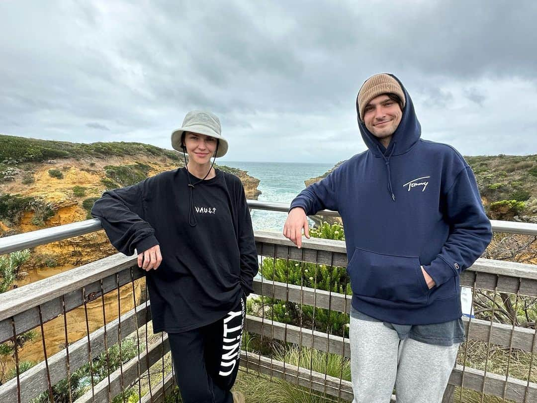 ルビー・ローズさんのインスタグラム写真 - (ルビー・ローズInstagram)「Road tripping part II great ocean road with my bro. ❤️❤️❤️」3月18日 14時26分 - rubyrose