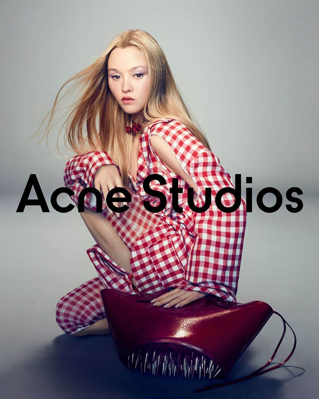 Acne Studiosのインスタグラム
