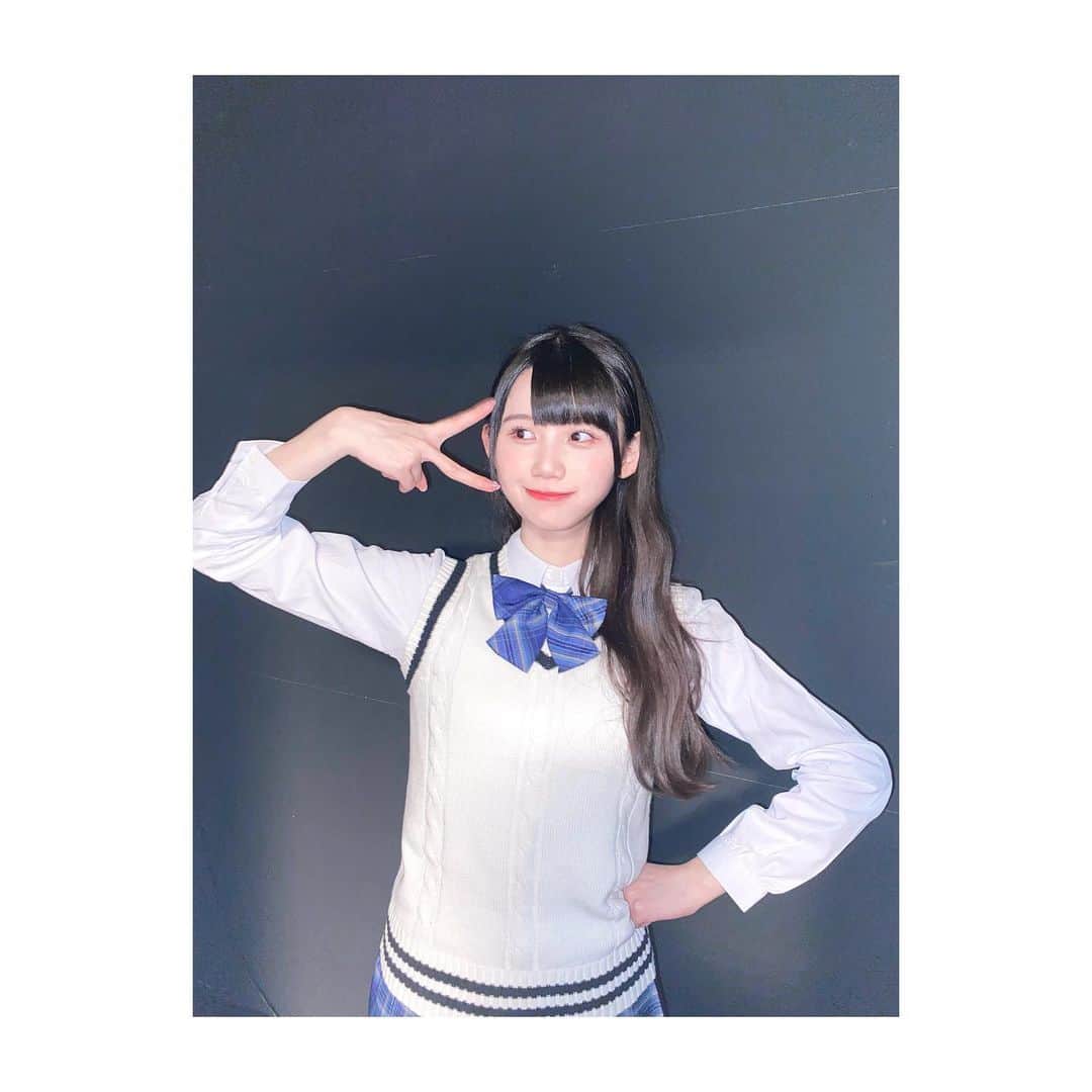 林于馨さんのインスタグラム写真 - (林于馨Instagram)「. 謝謝今天前來觀看 #手牽手公演 的大家 準備已久終於迎來了初日🥳🥳🥳 有些地方也許沒有那麼順暢 未來繼續努力✊🏻 不知道大家最喜歡哪一首！！ 我的話～～好像是 #手牽手 👥⋆* 先發第一套和最後一套的照片紀念～👏🏻 - #手をつなぎながら 初日公演(˶'ᵕ'˶ )‪︎ 見に来てくれた皆さんありがとうございます もっとスムーズにできるように頑張ります📢  皆さんはどの曲が1番好きなのかなー？ ちなみに私は手をつなぎながらですて🖐🏻 記念に最初と最後の衣装の写真を選びました！ - #AKB48 #AKB48TeamTP #TeamTP  #UnitTicTacToe #🔫 #れいち #林于馨 #烏梅劇院 #手牽手 #公演 #初日 #手をつなぎながら公演」3月19日 0時11分 - reichi01_akb48teamtp