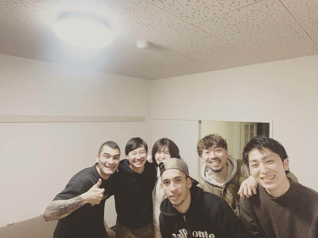 滝田学のインスタグラム：「Garrincha!!  Obrigado meu pivooooooo!!!!  tenho orgulho de trabalhado com o grande Pivo!  Boa viajar 🛩  Boa sorte 😎」