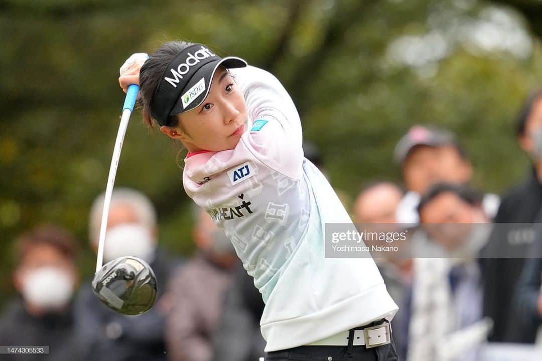 篠崎愛のインスタグラム：「#大王海運レディスオープン   18位タイで終了しました！  初日自分でびっくりするくらい静かにゴルフできたなーと思ってたら、最終日は大荒れのゴルフでした🤣  苦手な春先の開幕にしては良い滑り出しだったのではないでしょうか💪🌟  オフの課題にしていたことが出来てきたところ、まだまだ出来なかったところ、はっきりわかったので引き続き弱いところを伸ばせるように頑張ります！  応援してくださったギャラリーの皆様、ありがとうございました♪」
