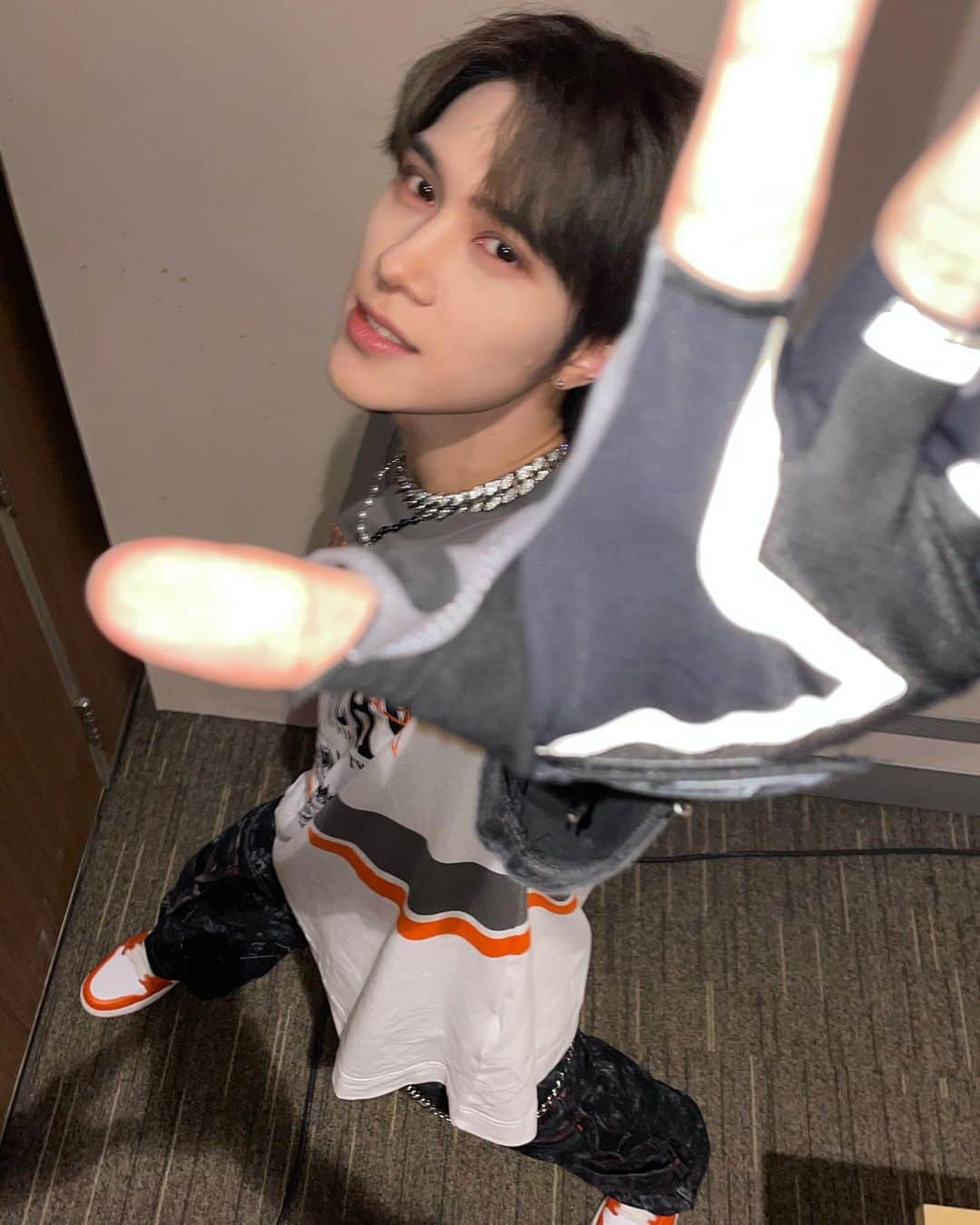 ヘンドリー（HENDERY）のインスタグラム：「We had so much fun tonight ~Right?☺️☺️☺️see u guys again soon💚 good night everyone😌」