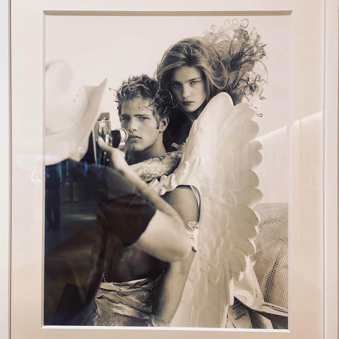 今村沙緒里さんのインスタグラム写真 - (今村沙緒里Instagram)「Bruce Weber📷 Those Halcyon Days❤︎  ケイト・モスをはじめ 素敵な写真がいっぱい！！ ファッショナブルでチャーミング。 オシャレしたくなりました🌸 #bruceweber #photography #isetan #katemoss」3月19日 0時53分 - saorix13