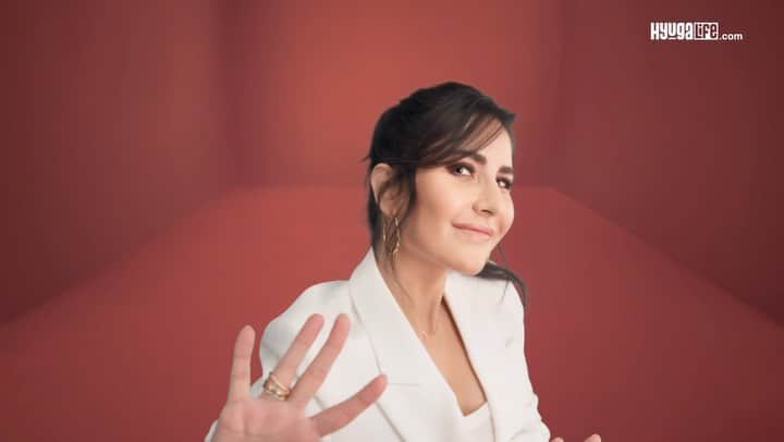 カトリーナ・カイフのインスタグラム：「Thrilled to invest in a platform that promotes a healthier and happier lifestyle for all.   Excited to partner with @thehyugalife and support their mission.   Let’s start this habit together!   #StartThisHabit #HyugaLife #ad」