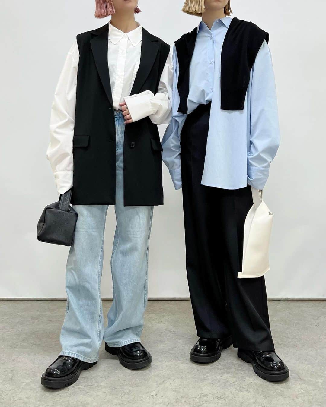 SAYUNAOさんのインスタグラム写真 - (SAYUNAOInstagram)「UNIQLO、GUアイテムを使った お気に入り7コーデ  左sayu  右nao 身長157㎝で下記アイテム着用しています🦕🦕  【2枚目】 UNIQLO WOMEN #デニムショートジャケット (XLsize) @angie_vintage_official  カレッジロゴオーバーサイズロンT(Msize) UNIQLO WOMEN #デニムジャージーナローロングスカート (丈標準)(Ssize)  【3枚目】 ◼︎左◼︎ UNIQLO WOMEN デニムショートジャケット (XLsize) しまむら TT*ビッグシャツ(Msize) オフホワイト  527-0894  しまむら TT*ストレートPT(Msize) ブラック  525-3331  ◼︎右◼︎ しまむら TT*ルーズニットCD(Msize) ブラック  530-1916  しまむら TT*ビッグシャツ(Msize) サックス  527-0896  しまむら TT*カットJZフレアPT(Msize) ブラック  525-3313   【4枚目】 @wego_official  マルチWAYカラーシャツ GU WOMEN #ソフトリブクルーネックT (Msize)  GU WOMEN #ローウエストバギーパンツ (Msize)  【5枚目】 UNIQLO WOMEN #ロングジレ (Lsize) @angie_vintage_official  カレッジロゴオーバーサイズロンT(Msize) UNIQLO WOMEN #タックワイドパンツ (丈標準)(Ssize)  【6枚目】 GU WOMEN #2wayトレンチコート (Lsize) @wego_official  USPOLOだぼそでカラーロンT GU WOMEN #ローライズバギージーンズ  RS(丈標準)(Lsize)  【7枚目】 ◼︎左 ◼︎ しまむら ビッグデニムベスト(Lsize) オフホワイト 528-0252 @sonnylabel  Disney100ピグメントスウェット(Msize) GU ユニセックス #ドライポンチラウンドヘムT (Lsize) しまむら TT*カットJZフレアPT(Msize)　 ブラック  525-3313  ◼︎右◼︎ しまむら ビッグデニムベスト(Lsize) ブラック 528-0258 @sonnylabel  Disney100ピグメントスウェット(Msize) UNIQLO WOMEN #ジャージータートルネックT (Lsize) ボトムス しまむら スリットナローSK(Msize) ブラック  522-2609  【8枚目】 ◼︎左◼︎ UNIQLO WOMEN #ロングジレ (Lsize) TT*ビッグシャツ オフホワイト  Msize 527-0894  UNIQLO WOMEN #バギージーンズ (丈標準)23 ◼︎右◼︎ しまむら TT*ルーズニットCD ブラック  Msize 530-1916  TT*ビッグシャツ サックス  Msize 527-0896  しまむら TT*ストレートPT ブラック  Msize 525-3331   @uniqlo_jp　@uniqlo_with @gu_for_all_ @gu_global @shimastyle.jp　@flc___official  ☞☞☞ 痩せやすい体作りにも 骨盤ケア#ギュギュギュ  これを履いていると代謝がアップされるから 冷えやむくみで悩んでいる方にもおすすめ◎  腰痛や肩こりの改善に繋がるのもうれしい♪  今200コ限定の全身ケアセットが 発売されてるみたい✧˖° ストーリーに詳細とリンクを貼ってあるので 気になる方は是非🕊️  @monstella_official @gyugyugyu_official #骨盤ショーツ #AD」3月18日 17時48分 - sn__linklink