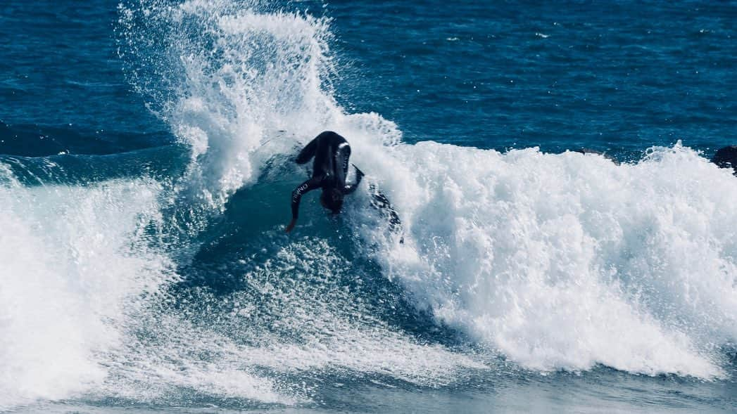 湯川正人さんのインスタグラム写真 - (湯川正人Instagram)「Black dart addiction. @lostsurfboardsjapan  @lostsurfboards  @matt_biolos   Photographed @daveyamaya」3月18日 18時17分 - masatoyukawa