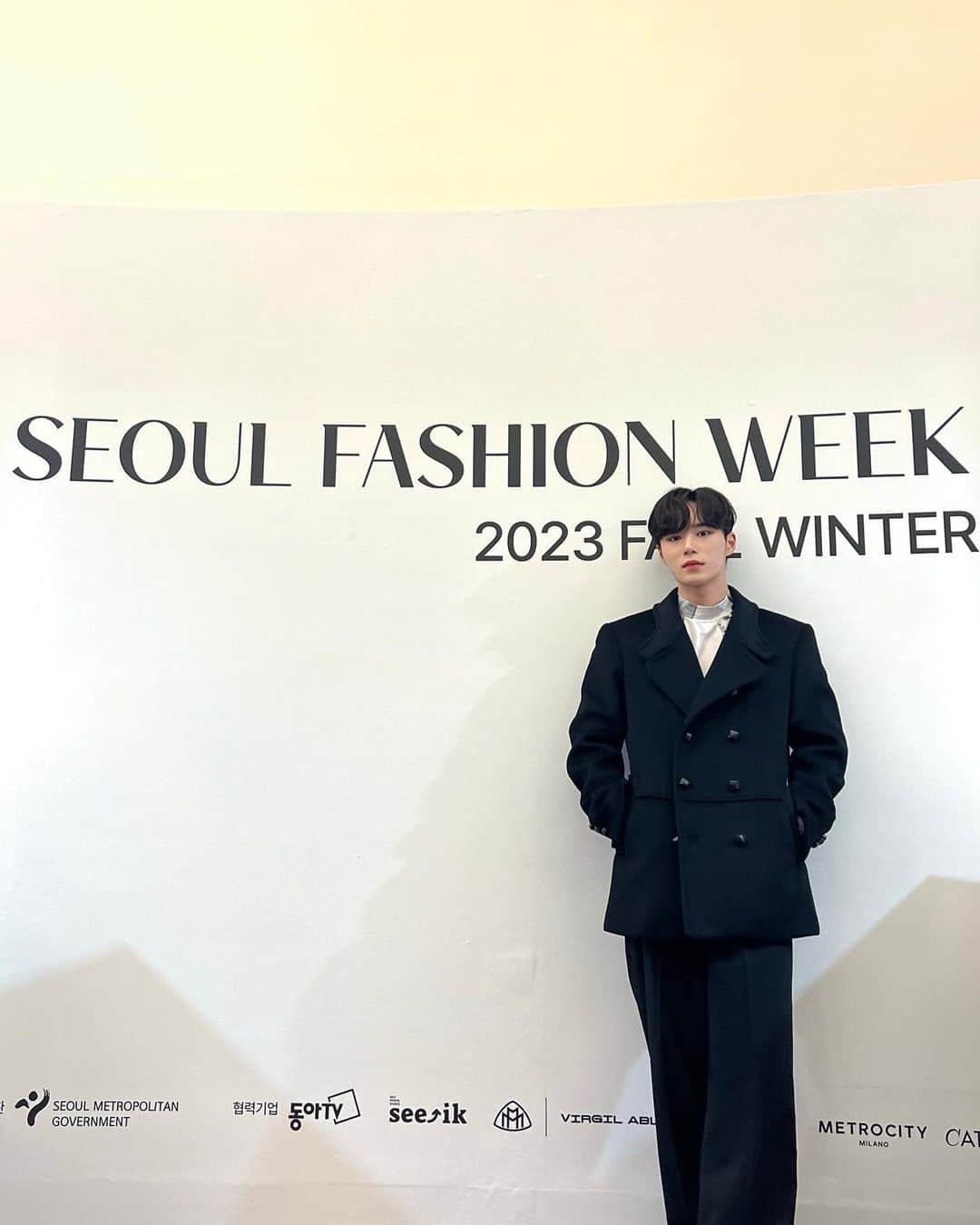 キム・ジュンソのインスタグラム：「#seoulfashionweek」