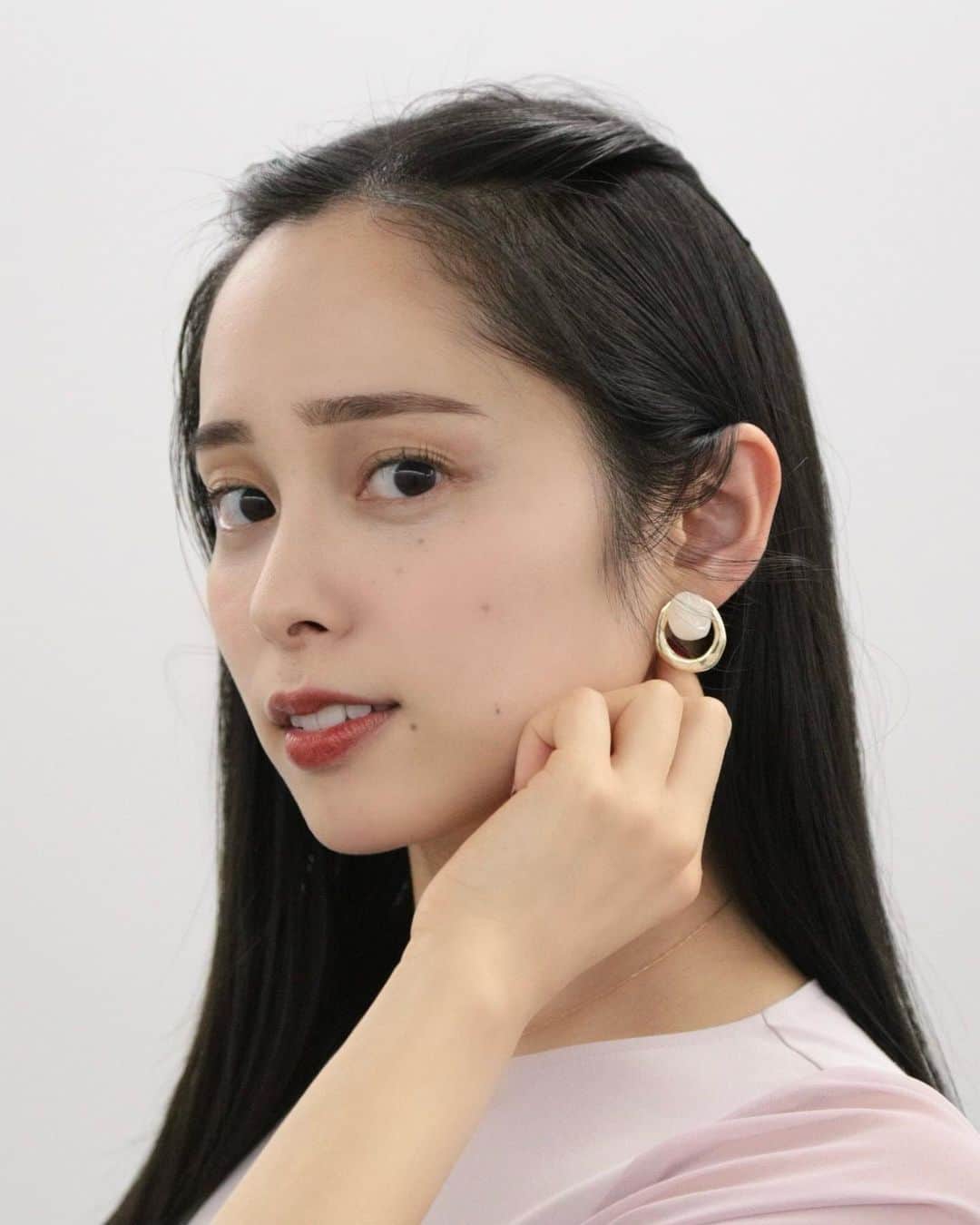 内田侑希さんのインスタグラム写真 - (内田侑希Instagram)「[衣装提供👗💎] 透け感があって軽やかな衣装でした☺️お洋服も ...