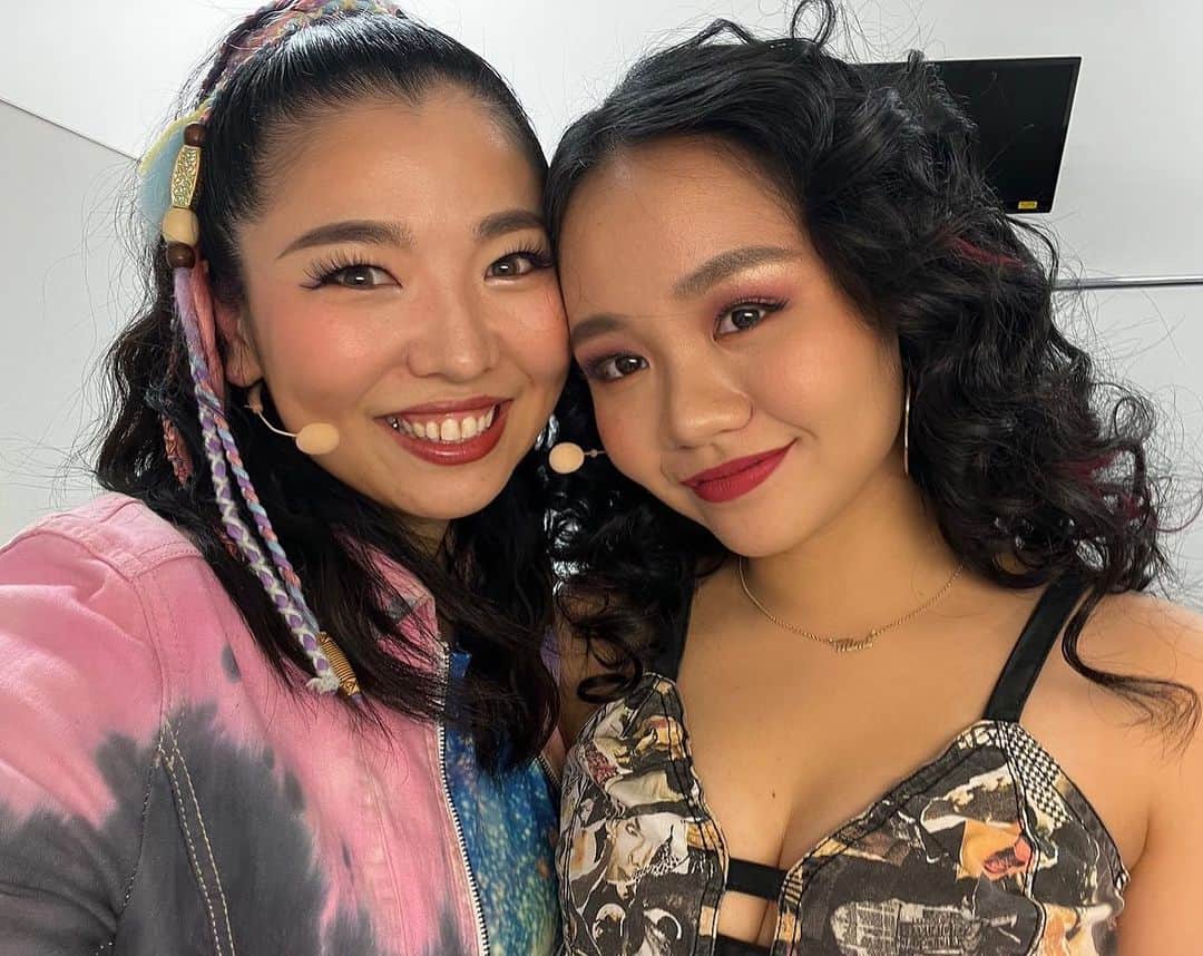 遥海のインスタグラム：「かなMamaと♡  本当に心が優しくて、繊細で 大好きなかなさん。 この #RENT2023 を一緒にリベンジできてることが本当に幸せです。 ミミのママ。 一生ラブ。」