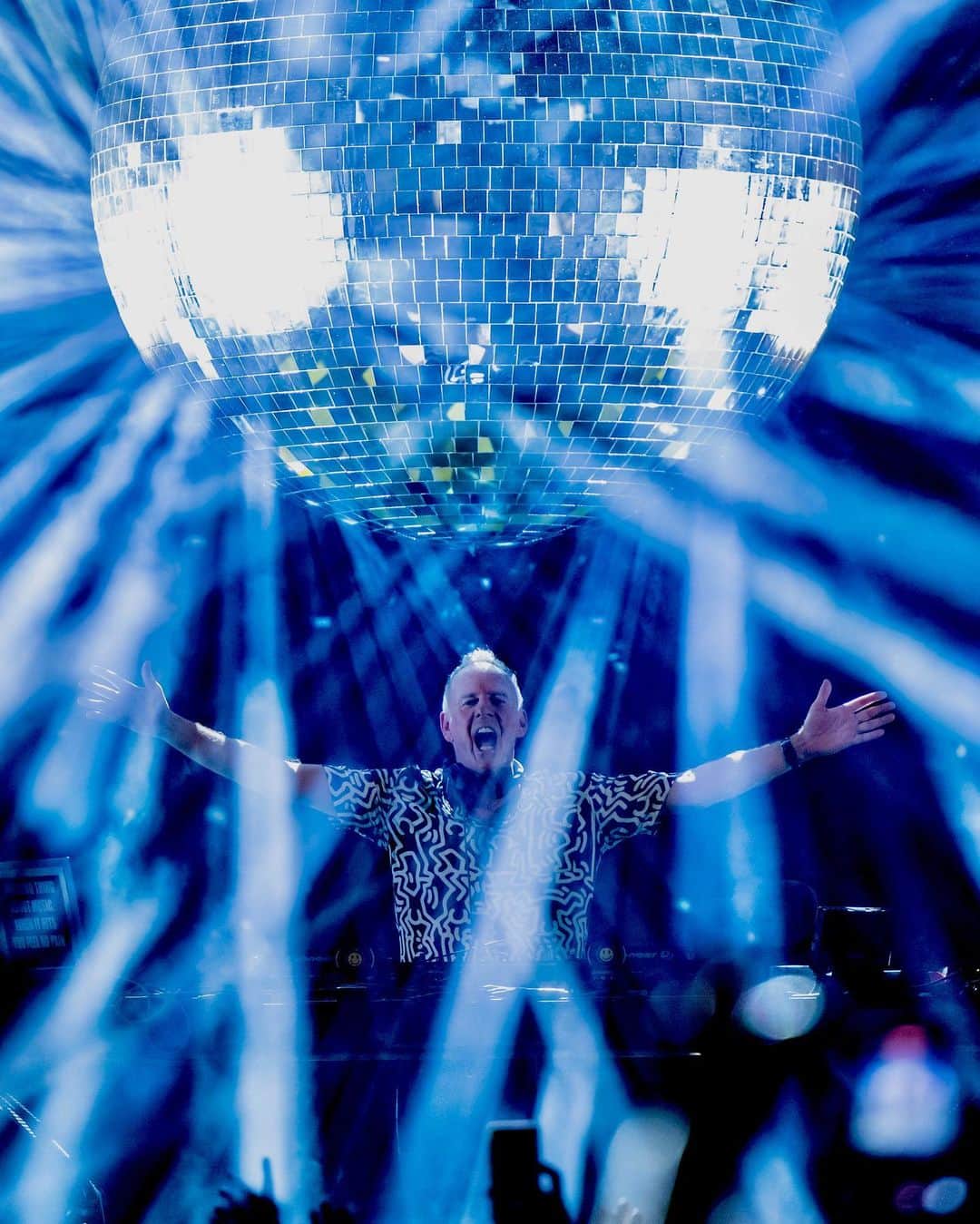 FatboySlimさんのインスタグラム写真 - (FatboySlimInstagram)「Home is where the heart is…. Thank You Brighton.  Liverpool, Cardiff and Bournemouth to come next week! 📷 @danreidphoto  #Fatboyslim #bhafc」3月18日 19時26分 - officialfatboyslim
