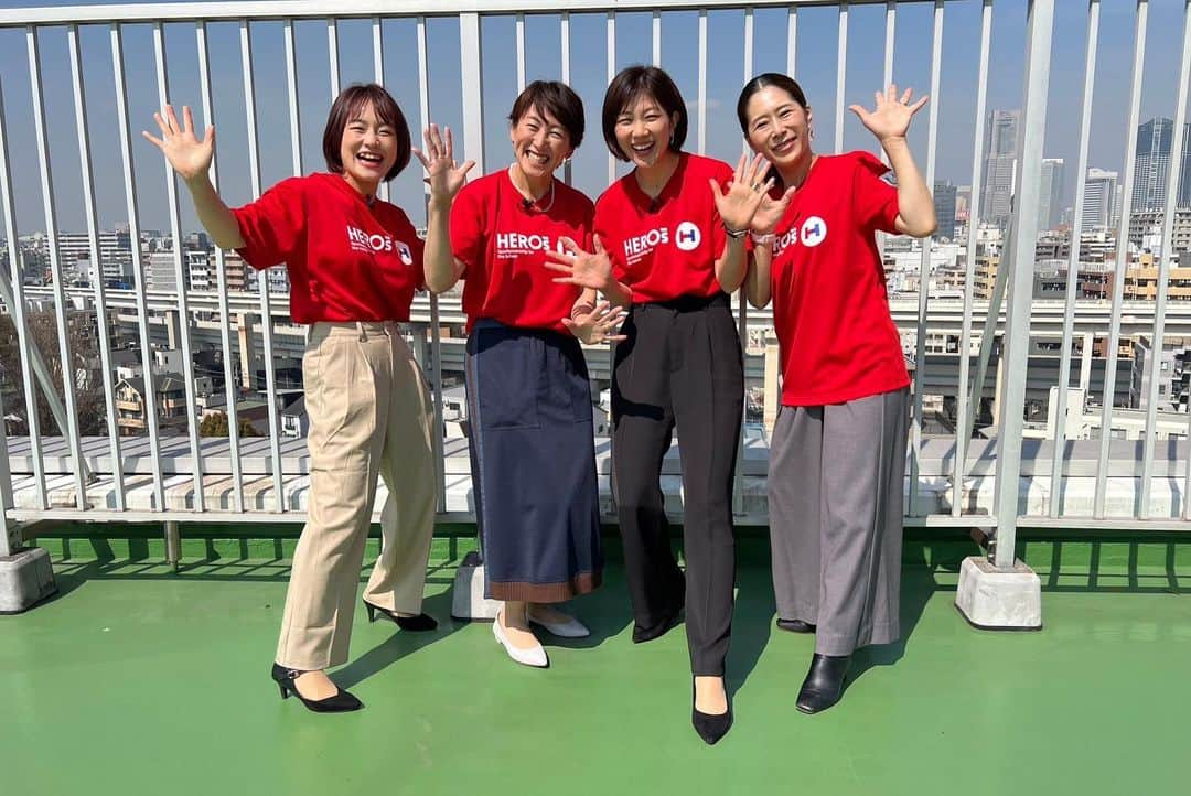 潮田玲子さんのインスタグラム写真 - (潮田玲子Instagram)「先日 @heros_nippon_foundation ✖️ @womans_ways で 横浜女学院中学、高校の生徒さんにセミナーディスカッションを行いました🥰🙏  今回は日本体育大学須永美歌子先生と賛同アスリートの登坂絵莉さんも登壇してくださいました😍🙏  みんな積極的にディスカッションしてくれてとても有義な時間となりました🙏👏🥰 まずは自分の身体を知ること、そして他者への伝え方や理解などを話し合いました！  #heros #womansways #生理について #みんなで考え話そう #杉山愛さん #中川真依さん #登坂絵莉さん #須永美歌子先生」3月18日 19時52分 - reikoshiota_official