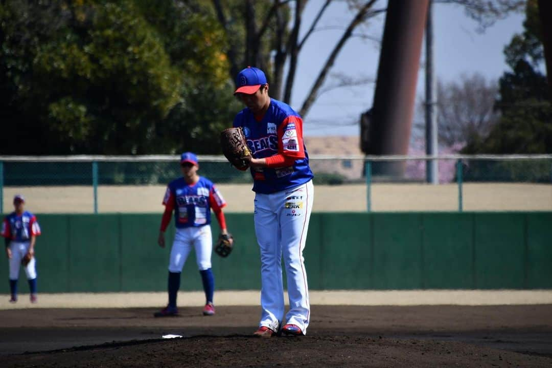 由規さんのインスタグラム写真 - (由規Instagram)「15日、今年初実戦。  3イニングを投げ、失点してしまったものの、今年も初実戦を投げ終えホッとしました。まだまだ課題やフォームのズレはあるが、イメージしている方向には近づいてはきている。  連日の侍JAPANの活躍を見てモチベーションもアゲ↑  春のセンバツも始まってまさに野球シーズンですね！  野球楽し🥹  #初実戦 #WBC#春のセンバツ高校野球  #野球最高 #マイアミいきたい」3月18日 21時11分 - yoshinori11sato