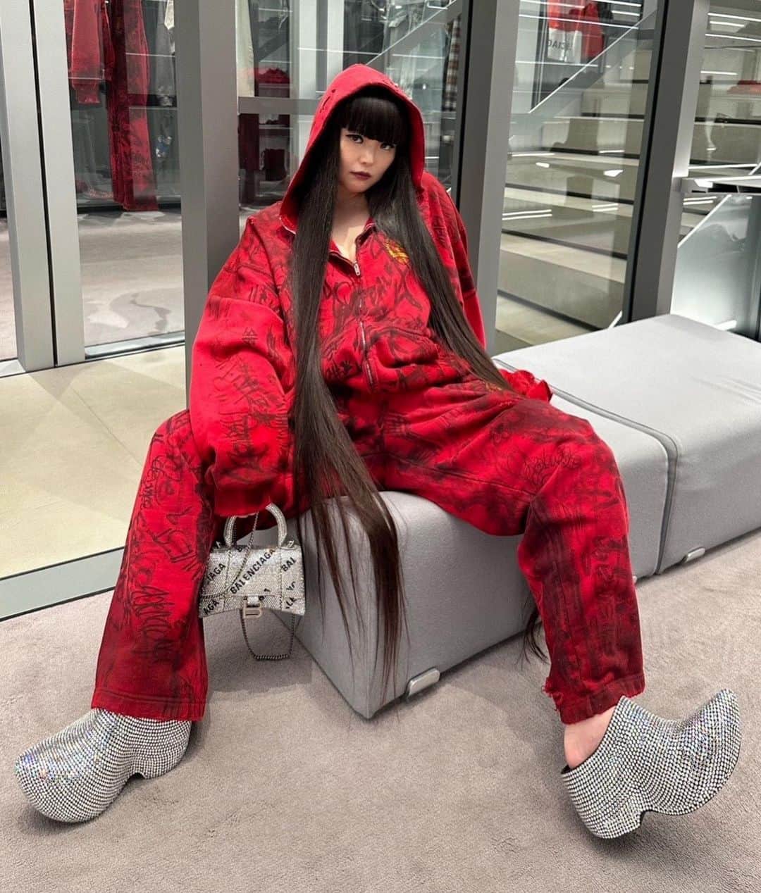 森山穂乃香のインスタグラム：「@balenciaga #balenciaga」