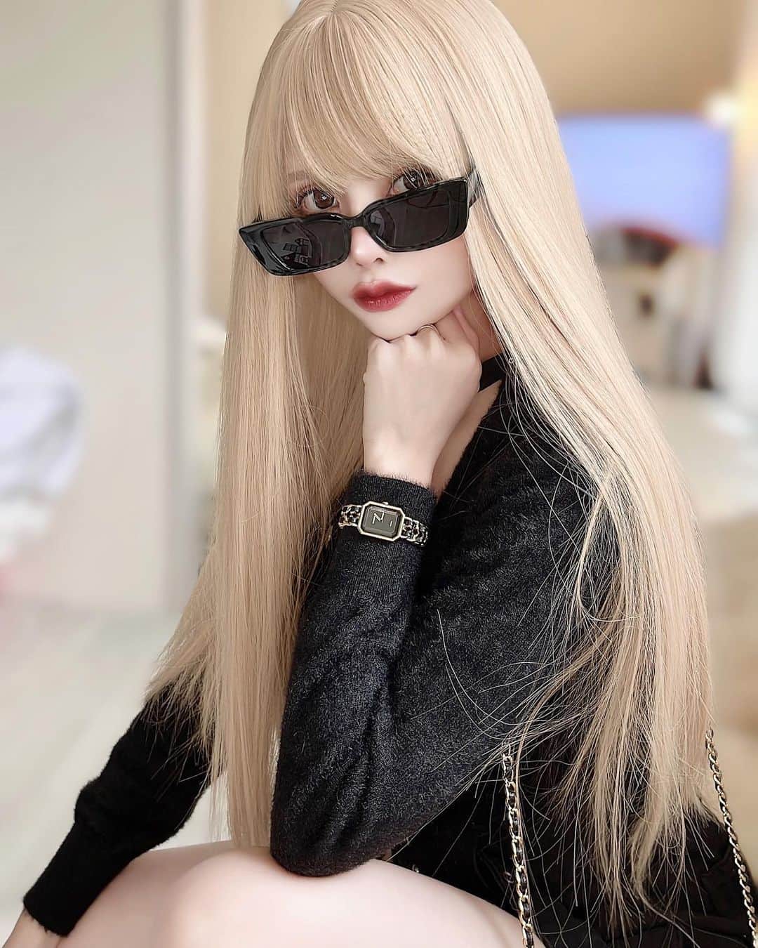 Seinaさんのインスタグラム写真 - (SeinaInstagram)「黒髪ママ🐈‍⬛🐾気分転換にﾊﾟﾂｷﾝﾈｷになたよ . . . #japanesegirl #shein #sheinコーデ #sheingals #gal #ギャル #blondhair #ウィッグ #chanel #chanelbag」3月18日 22時15分 - baby_seina721