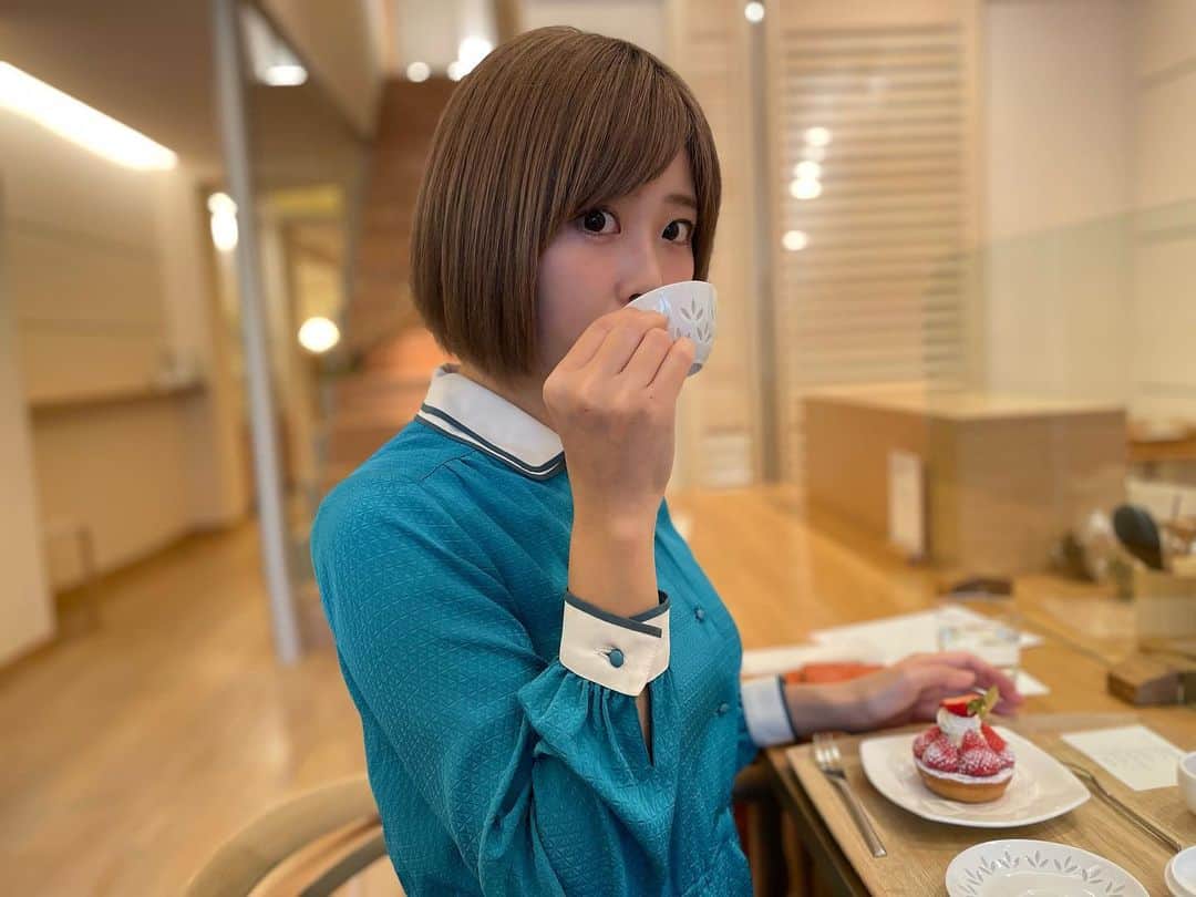 山下まみさんのインスタグラム写真 - (山下まみInstagram)「最近お茶ブーム🍵 仕事の合間は、お茶屋さんかシーシャ屋さん行きがち。  #インスタ頑張って更新してみる」3月18日 22時14分 - yamashita_mami