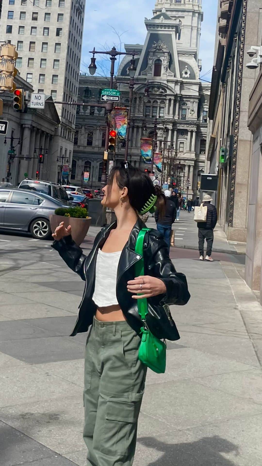 Brooke Marie Hylandのインスタグラム：「See you soon, PHILLY 💚」
