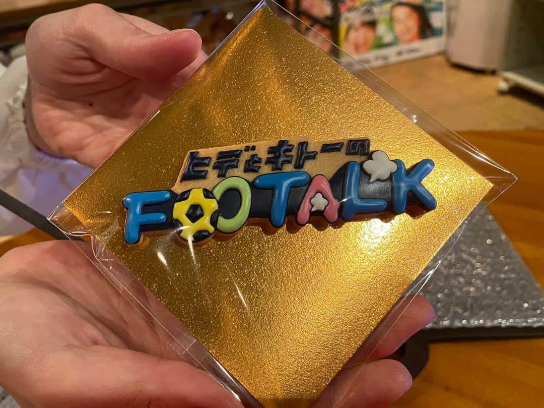 西木恵美里さんのインスタグラム写真 - (西木恵美里Instagram)「📻  先日、SBSラジオの "ヒデとキトーのFooTALK!" にお邪魔させていただきました✨  アナウンサーとしてではなくメディアに出演するのは初めて！ あっという間の20分間で楽しかったです〜🫶🏻 またラジオやりたい欲が湧き上がりました😂 喋るの楽しいっ！  スタジアムで育美ちゃんといるときに初めましてして、ラジオにまでお声がけくださった鬼頭さんに大感謝です🥲💓  @sbsfootalk  @penaruteihide  @riekitou」3月18日 22時53分 - kamiyaemily