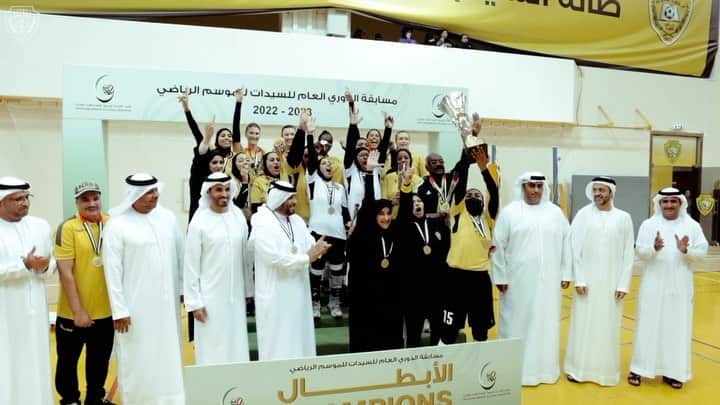 サビーナ・アルシンベコバのインスタグラム：「We did it. Champions of Arab league 🥇💛  #alwasl #champions #volleyball #league」