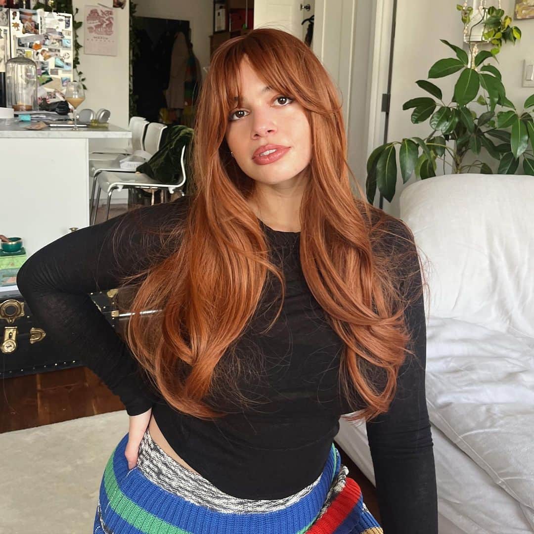 のインスタグラム：「Quién es ella??」