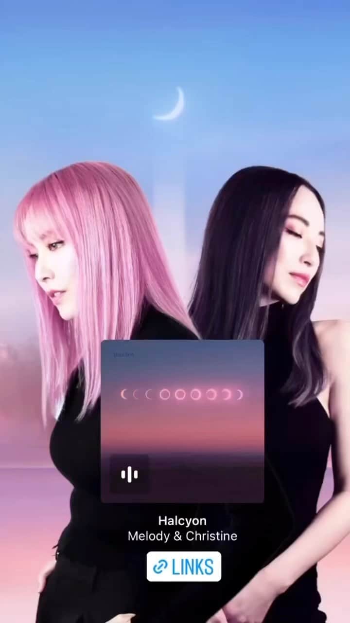 雅-MIYAVI-のインスタグラム：「Congrats, Mel & Chris!!!! This world needs your voice, Please keep it ringing and heal us. Everyone, the song is now available on the platforms, pls check it out. You might hear some familiar cool guitar sound as well 😉@melodyandchristine   改めて、リリースおめでとう！！！！  天から授かったその歌声で この混沌とした世界を癒やしてください。  みんなも是非チェックしてみてね。  #今ならもれなく世界一いけてるギターサウンドも聴けるかもしれません   #Repost @melody_lee_ishihara ・・・ Out now!!! 🌙✨ Halcyon on all major streaming platforms!!   Check out Link in bio🙏💕  #Halcyon #melodyandchristine」
