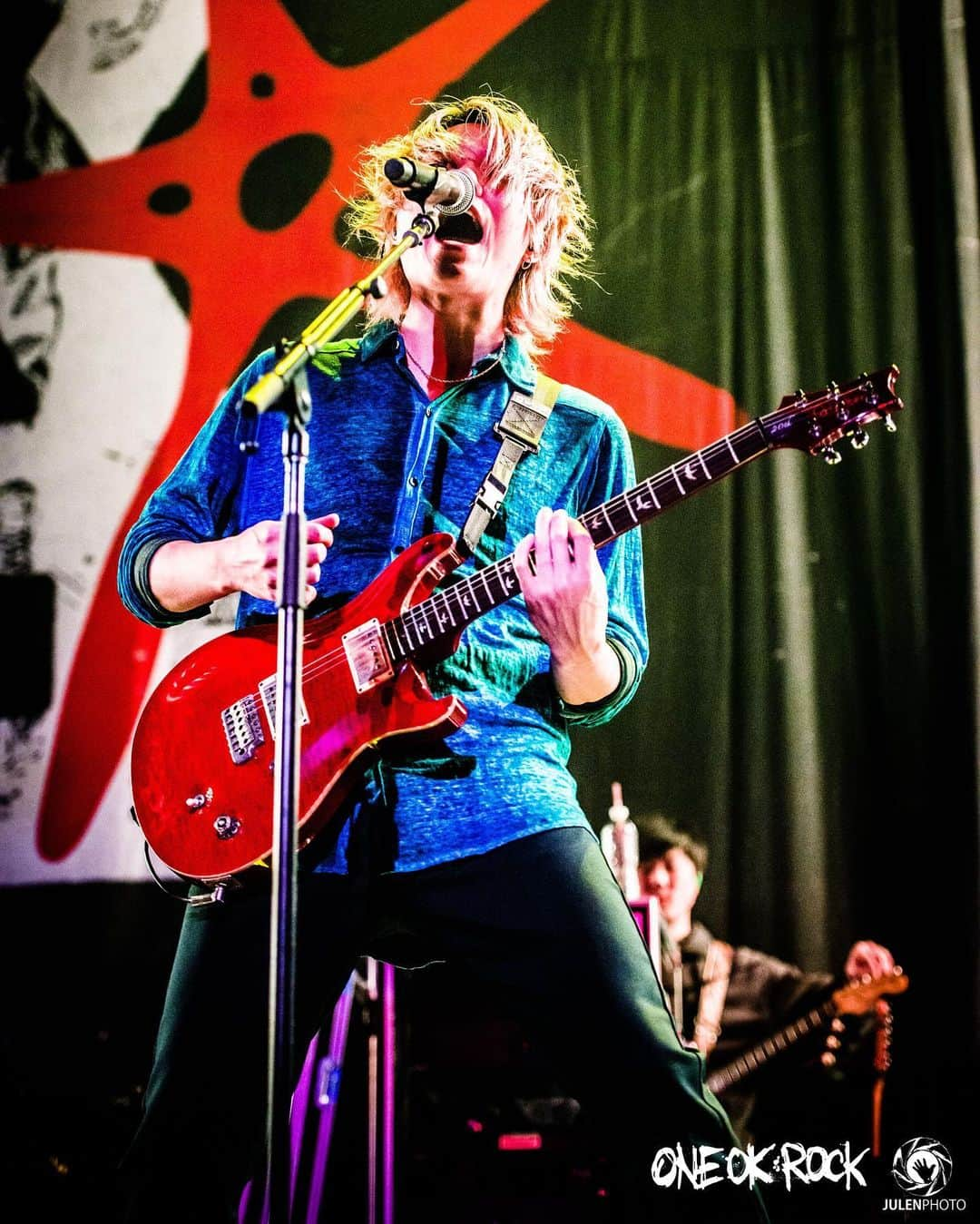 Toru さんのインスタグラム写真 - (Toru Instagram)「Thank you so much!!!!  Madison Square Garden🗽🗽　📸 @julenphoto   #muse #evanescence #willofthepeople #oneokrock #prs」3月19日 9時44分 - toru_10969