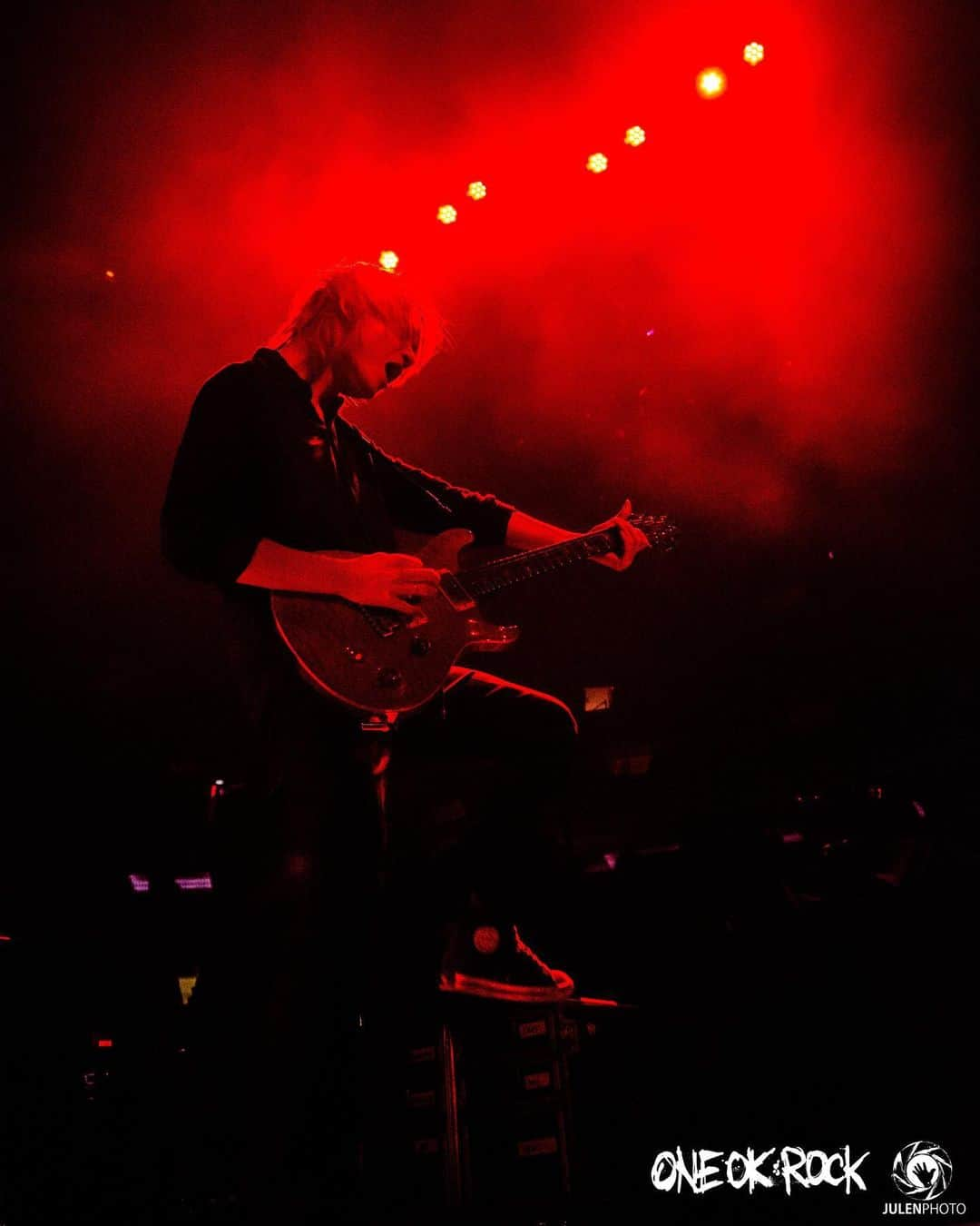 Toru のインスタグラム：「Thank you so much!!!!  Madison Square Garden🗽🗽　📸 @julenphoto   #muse #evanescence #willofthepeople #oneokrock #prs」