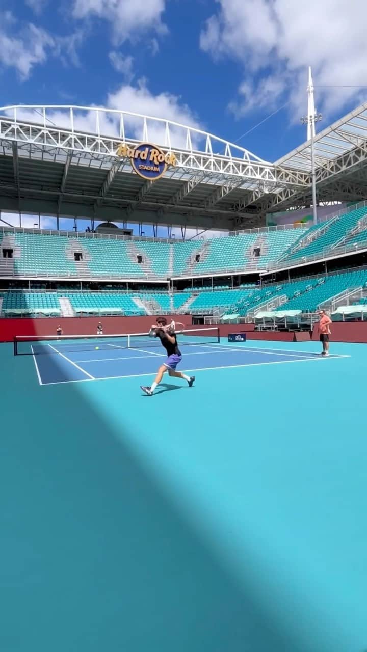 ドミニク・ティエムのインスタグラム：「📍Miami, Florida | Let’s GOO!! 🔥🎾 @miamiopen   #dominicthiem #tennis #miami #miamiopen」