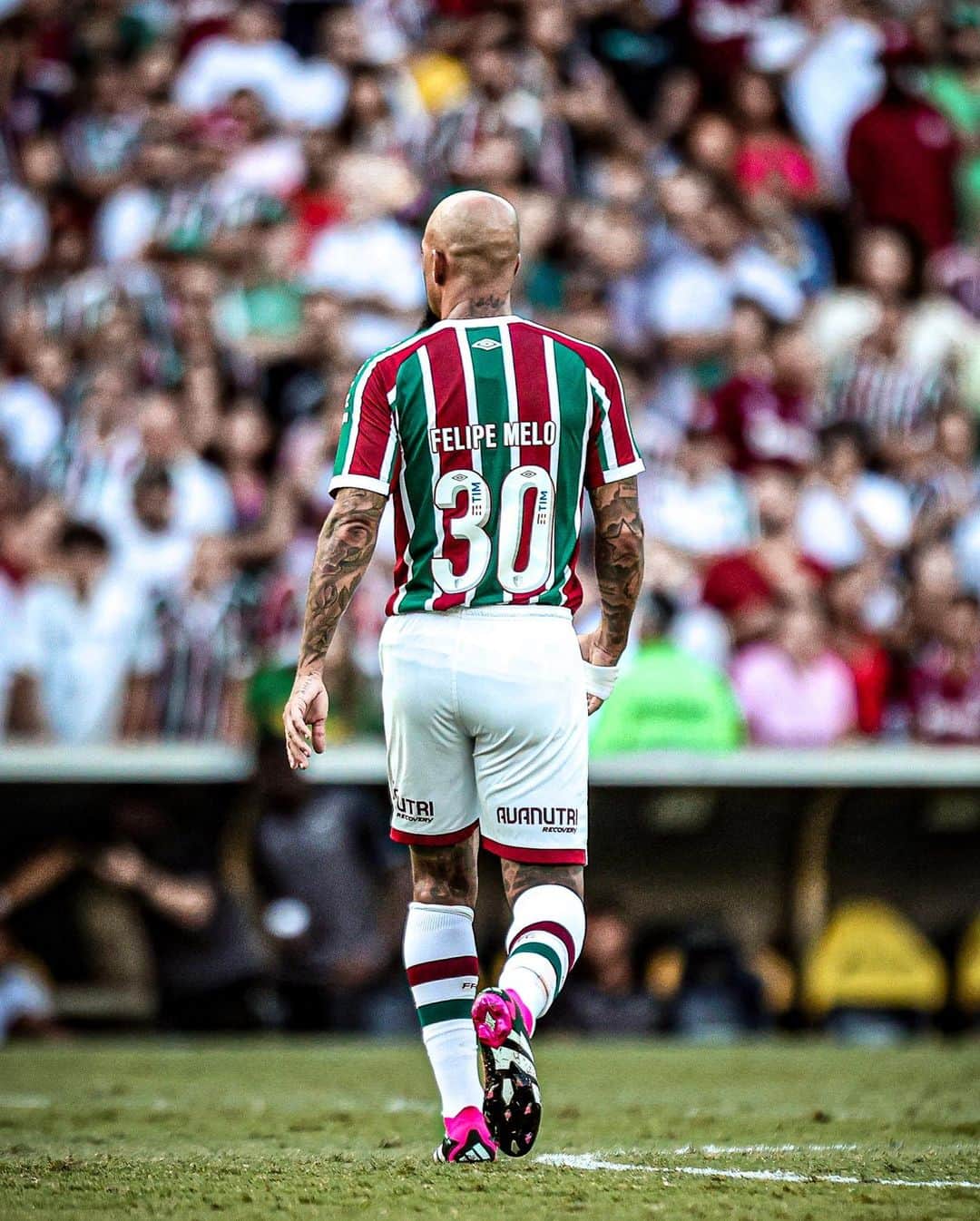 フェリペ・メロさんのインスタグラム写真 - (フェリペ・メロInstagram)「Glórias a Deus!!!  Vitoria Fluminense!!  ❤️💚🦁🙌🏽 #DeuseBom #seguimos #humildade」3月19日 6時54分 - felipemelo