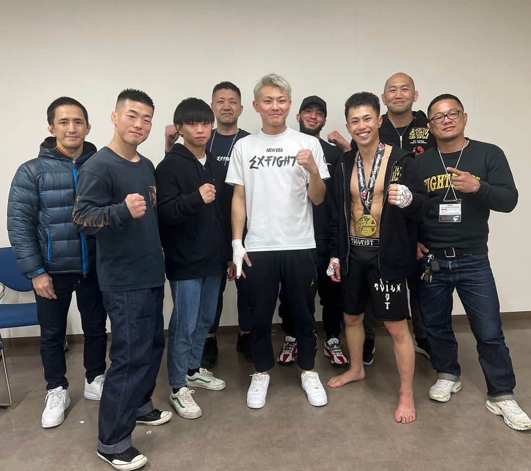 岡見勇信さんのインスタグラム写真 - (岡見勇信Instagram)「今日は幕張でルーキーズカップ🏆️ 2人とも勝利🏅🏅 おめでとう‼️  #GRACHAN #中村京一郎 #鈴木崇矢 #EXFIGHT #格闘DREAMERS #ldhmartialarts #ルーキーズカップ」3月19日 18時43分 - _yushin_okami_