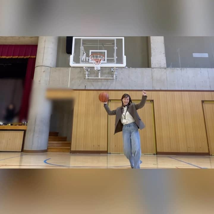 佐藤玲のインスタグラム：「15年ぶりのへなちょこシュート🏀💫✨✨」