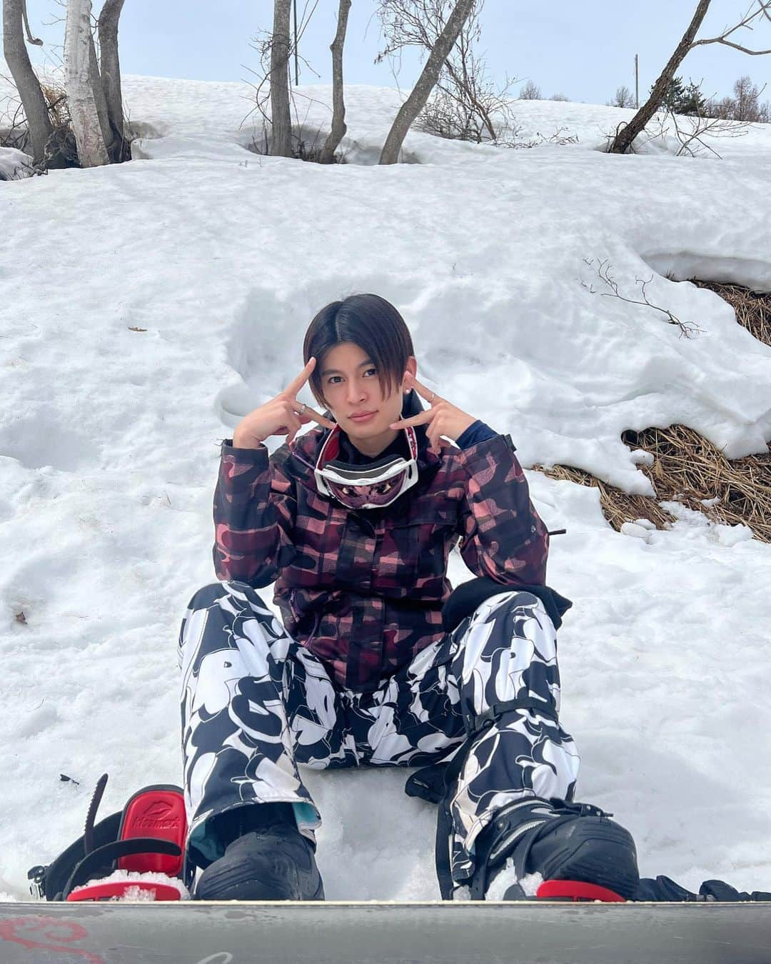 中野蒼空さんのインスタグラム写真 - (中野蒼空Instagram)「こう見えてスノボー上手いからな！⛄️」3月19日 19時01分 - avest_sora