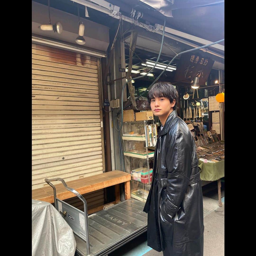 黒田昊夢のインスタグラム：「いつもと違った私服！  黒髪納めです、、？🤓」