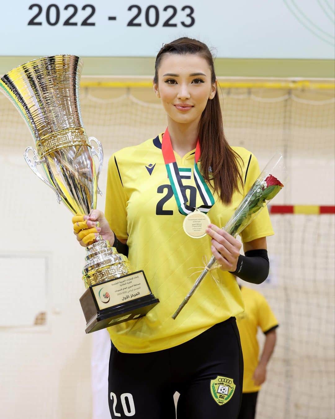 サビーナ・アルシンベコバのインスタグラム：「We are champions 🥇💛  #alwasl #volleyball #arab #league #first #victory」