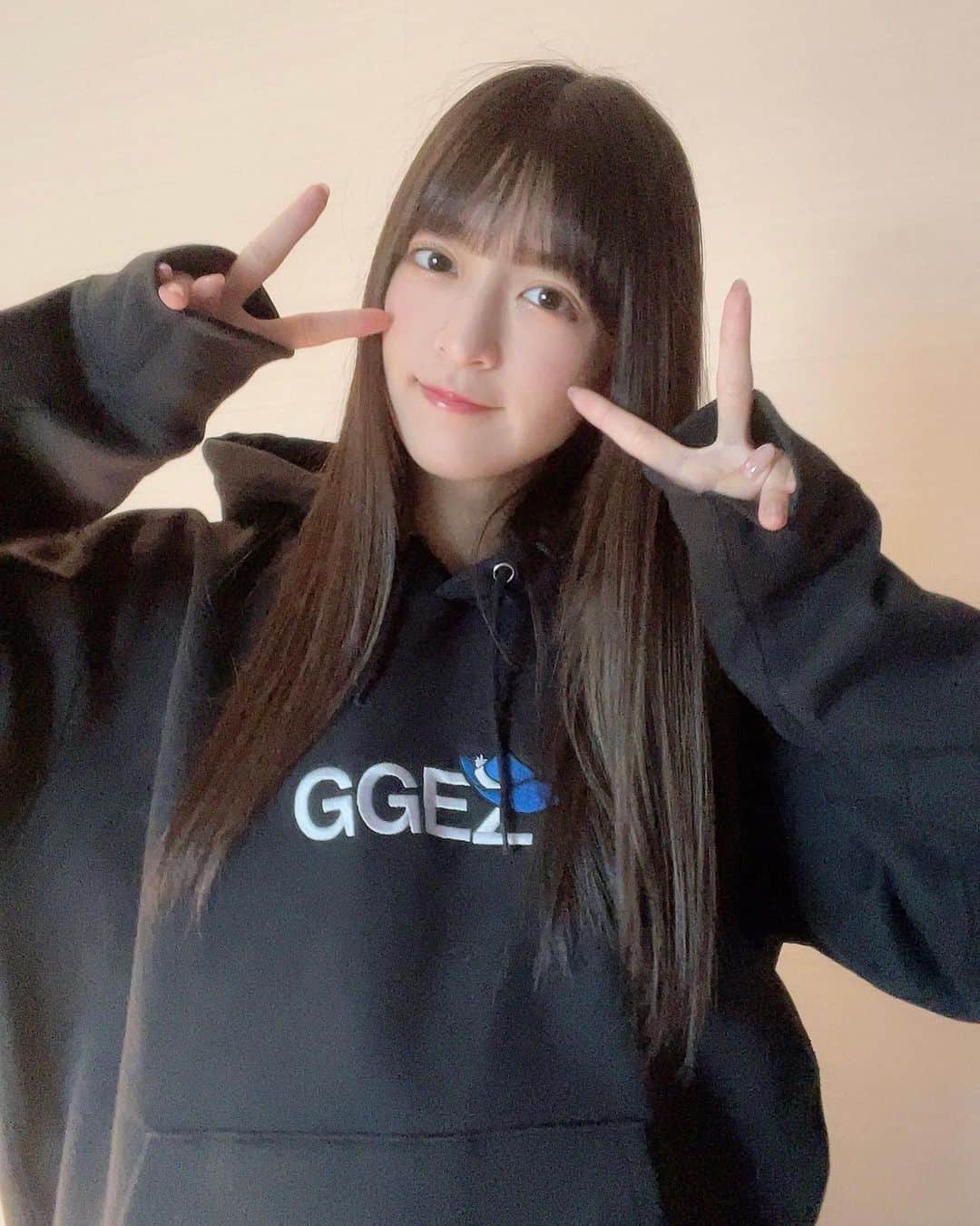吉田綾乃クリスティーのインスタグラム：「🌱 きょうのおよふく。」