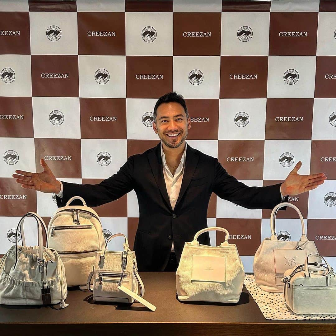 ベリッシモ・フランチェスコさんのインスタグラム写真 - (ベリッシモ・フランチェスコInstagram)「Creezan Event at Roppongi Hills 💎✨ クリーザンのイベントに参加させて頂きました！とても楽しかったです！👜✨ Grandissimo evento di Creezan al Roppongi Hills!🤣💪 #ベリッシモ #料理研究家 #creezan #creezangolf #クリーザン #豊岡鞄 #芸能人 #お洒落 #ファッション #fashion #fashionstyle #fashiongram #イケオジ #イケメン料理研究家 #イケメン料理人 #イタリア料理研究家 #イタリア料理研究家ベリッシモフランチェスコ #髭 #italianstyle #sprezzatura #dappermen #dapperoutfits #sartorial #italianfashion #ゴルフ男子 #luxurylifestyle #vitamondana #lifestylemodel #lifestyler #ダンディ」3月19日 11時50分 - bellissimoyoshi