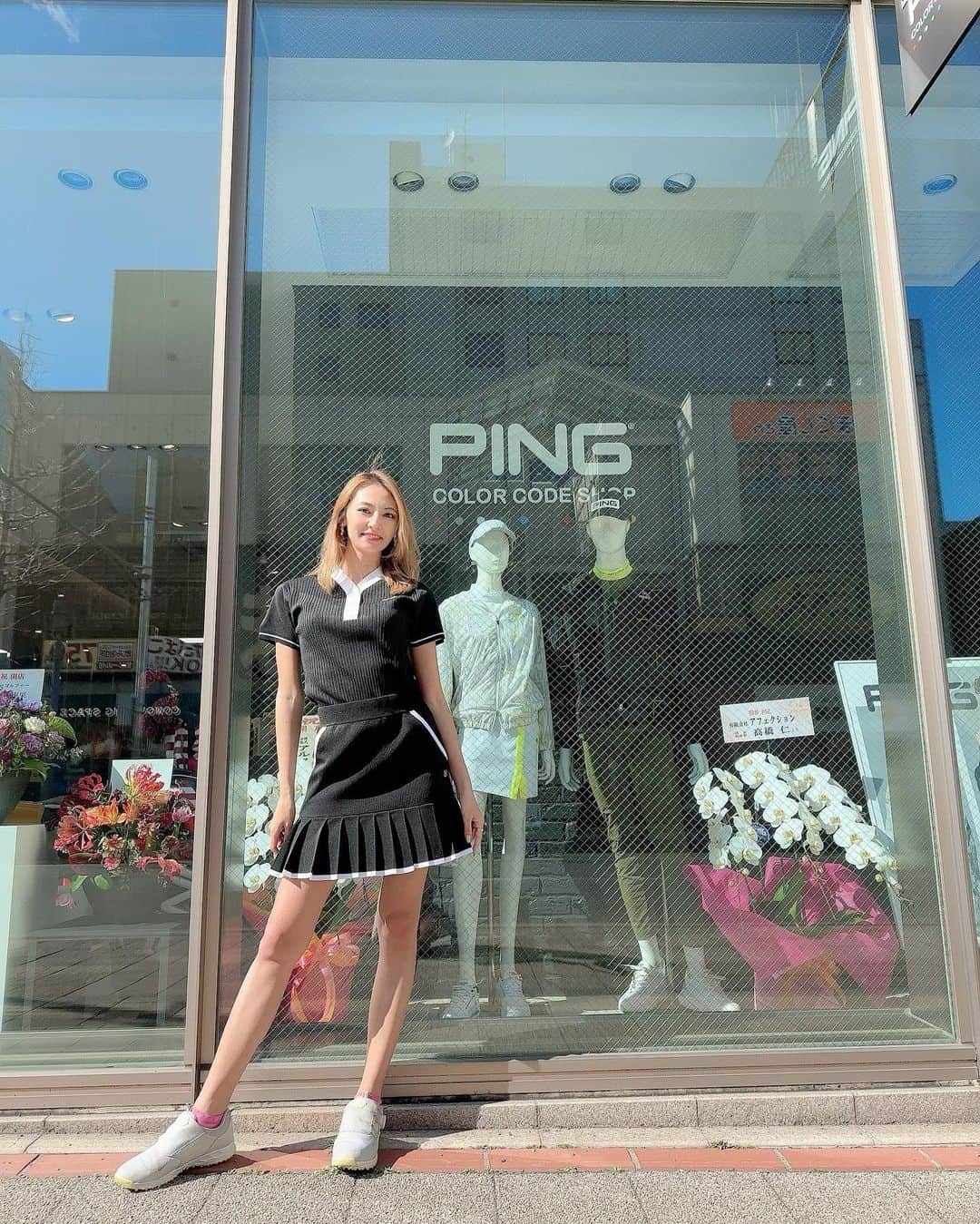 近藤みやびさんのインスタグラム写真 - (近藤みやびInstagram)「今日は3/17にOpenした PING Color Code Shop 札幌路面店へ行ってきました🫢  アパレルも充実してるし、 ギアのフィッティングも可能のお店となってます！！  お近くの方は是非お立ち寄りください🤙🏻  #ping #アパレル #フィッティング #ゴルフ #ゴルフ女子 #spring」3月19日 12時13分 - miyabiiiii_kondooooo