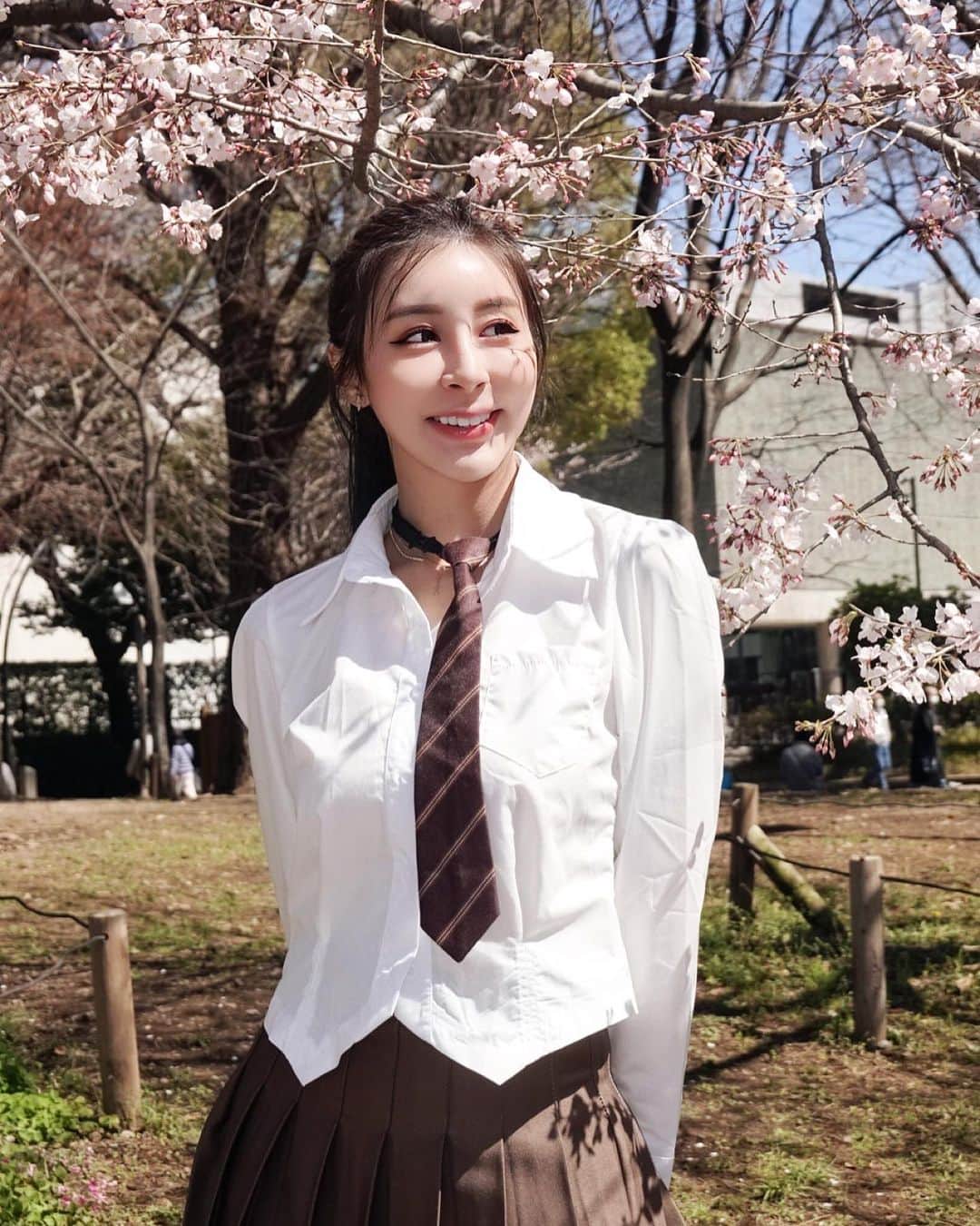 のインスタグラム：「高校生賞櫻啦🌸🇯🇵」