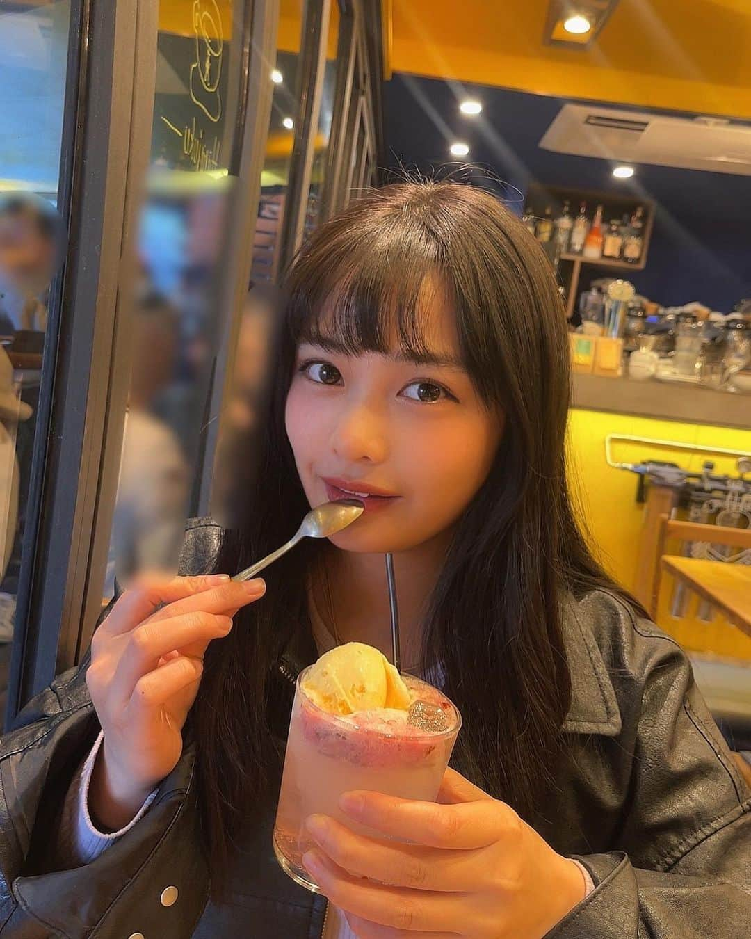 西本ヒカルさんのインスタグラム写真 - (西本ヒカルInstagram)「・ 🌸🍨  年度末☺︎  皆様が素敵な新年度を迎えられますように。」3月19日 17時24分 - hikaru_nishimoto1231