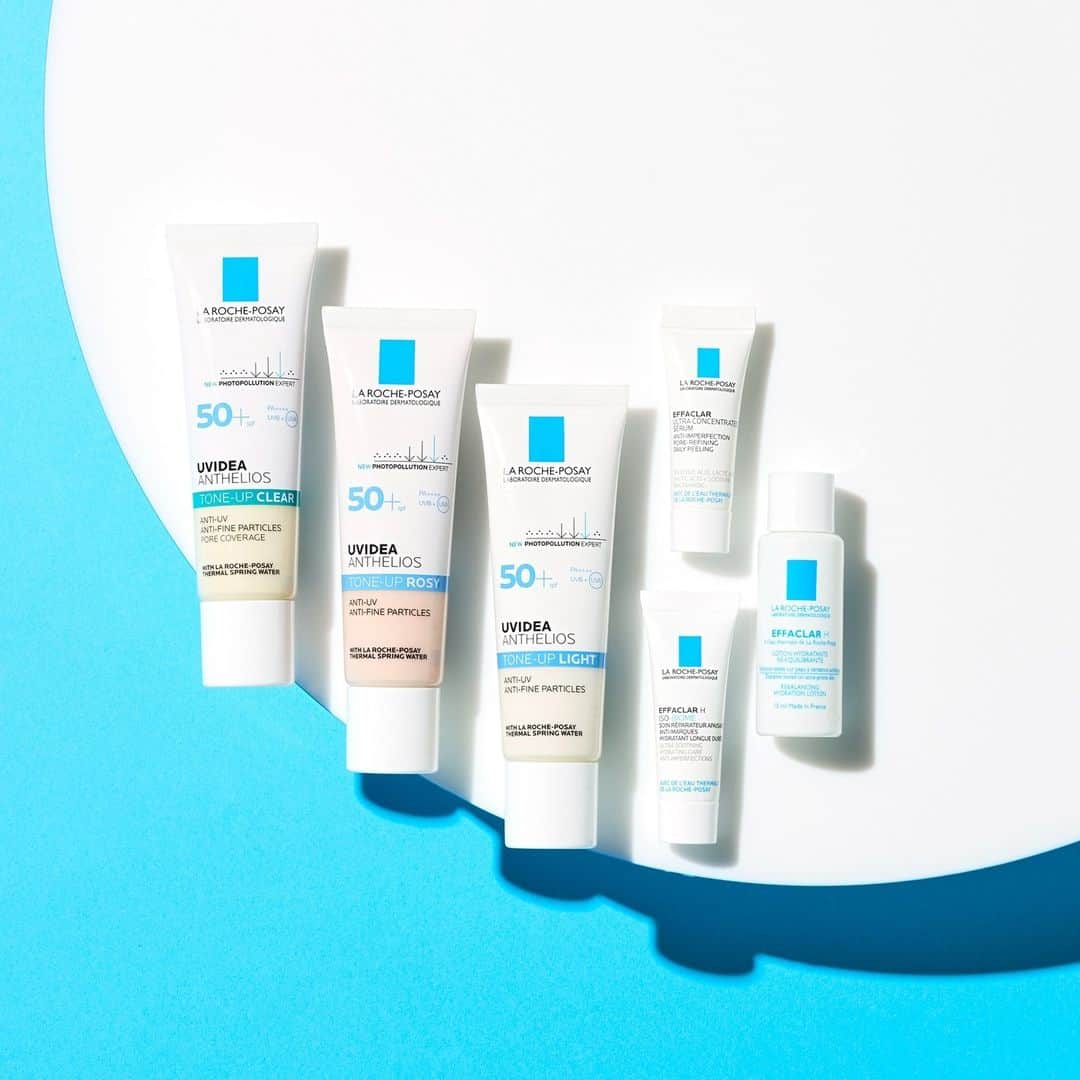 LA ROCHE-POSAY JAPAN ラロッシュポゼさんのインスタグラム写真 - (LA ROCHE-POSAY JAPAN ラロッシュポゼInstagram)「【公式サイトにて発売中⏰公式店限定のトーンアップUVキット💙】  公式オンラインショップ+楽天公式店限定で、 トーンアップUVのお得なキットを発売中❗️  #ラロポ 商品の中でも大人気のトーンアップUV✨ 敏感肌の悩みに合わせてお選びいただけます。  1本のお値段で人気のエファクラスキンケアシリーズのサンプルもお試しいただけるお得なキットをお見逃しなく✅  ・・・・・・・・・・・・・・・・・・・・・・・・  ▶トーンアップUV公式店限定キットの詳細  キット内容💁‍♀️ ・トーンアップUV(1種類) ・エファクラ モイスチャーバランス ローション(15ml) ・エファクラ セラム(3ml) ・エファクラ H  イソバイオクリーム(3ml)  販売先💁‍♀️ 公式オンラインショップ+楽天公式店  ・・・・・・・・・・・・・・・・・・・・・・・・  また、3/17 10:00AM～3/23 9:59AM の7日間は、 公式オンラインショップ限定で全品送料無料🌟  大変お得なこの機会にぜひチェックしてみてくださいね😊✨  --------------------- ◼️UVイデア XL プロテクション トーンアップ クリア ◼️UVイデア XL プロテクション トーンアップ ローズ ◼️UVイデア XL プロテクション トーンアップ ホワイト ---------------------  ＊＊＊＊＊＊＊＊＊＊＊＊＊＊＊ ラ ロッシュ ポゼ 化粧品空き容器を、全国のロフト店舗*( ラ ロッシュ ポゼ販売店舗)にて回収しています。 是非、使用済みの製品をお持ちください。 ＊後楽園ロフト東京ドームシティラクーア店、堺ロフトを除く。 ＊ターマルウォーター/セロザンク/アンテリオスＵＶプロテクションミストは回収製品除外です。  #ラロッシュポゼ #larocheposay #UVイデアXLプロテクショントーンアップ #UVイデアXLプロテクショントーンアップクリア #UVイデアXLプロテクショントーンアップローズ #UVイデアXLプロテクショントーンアップホワイト #トーンアップUV #トーンアップ下地 #花粉 #花粉症 #花粉対策 #花粉ブロック #紫外線 #紫外線対策 #敏感肌 #敏感肌用 #敏感肌にも使える #トーンアップ #バリアトーンアップUV #化粧下地 #ベストコスメ #ベストコスメアワード #スキンケア #スキンケア好き #コスメ #コスメ好き #スキンケア好きさんと繋がりたい #コスメ好きさんと繋がりたい #スキンケアマニア」3月19日 18時01分 - larocheposayjp