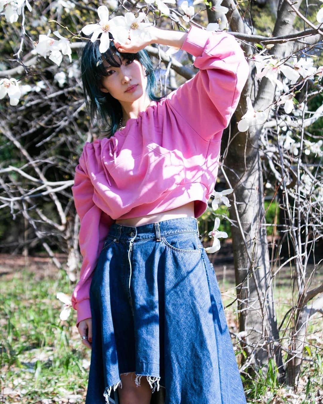 中嶋イッキュウのインスタグラム：「PINK❤️  #デシグアル　 #NewDesigual #DesigualxMaitrepierre  @desigual @alphonsemaitrepierre」