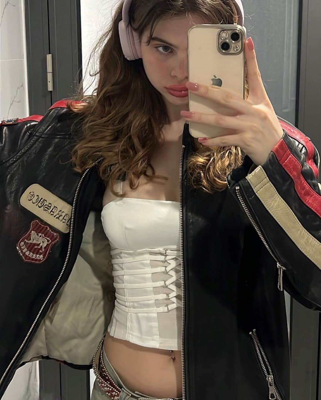 パラスコのインスタグラム：「Vintage Parasuco is just too iconic   #vintage #vintagefinds #vintageleather #leatherjacket #vintageleatherjacket #parasuco #vintageparasuco #motojacket #vintagemoto #vintagemotojacket」