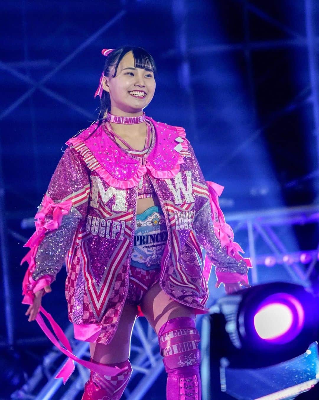 渡辺未詩（ミウ）のインスタグラム：「東京ドームから見える景色はさいっっっこうでした！！！でもまたひとつおっっっっきな夢ができちゃった！！！またここに立ちたい！！！東京女子プロレスのみんなで東京ドームにまた必ず立ちたい！！！！！！！ #tjpw #mutofinal #東京ドーム」