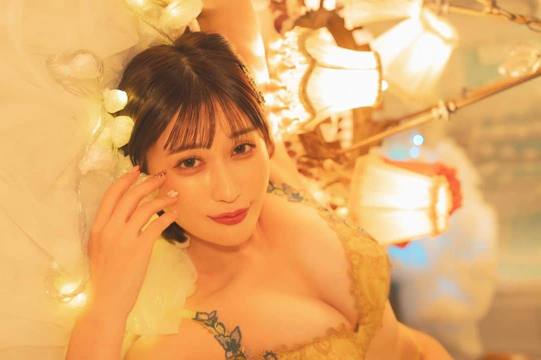 藤森里穂のインスタグラム：「🌙」