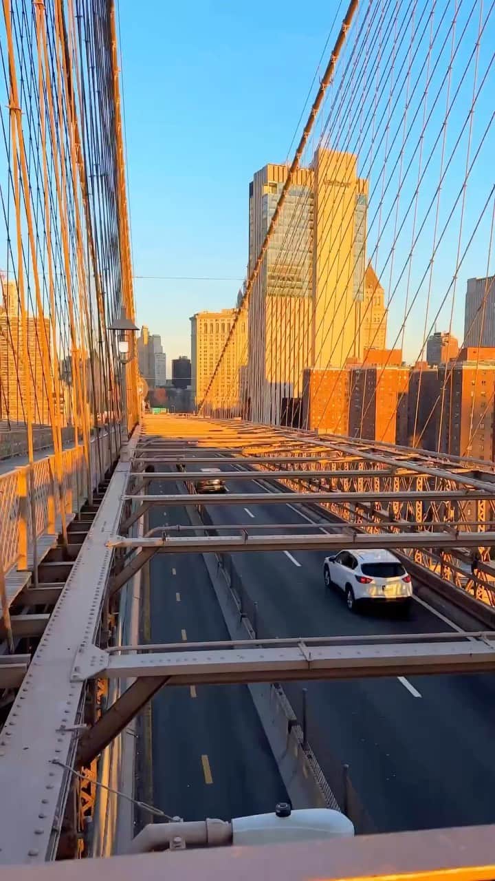 エールフランスのインスタグラム：「New York appreciation video with @northernelg 🇺🇸 #travel #airfrance #newyork」