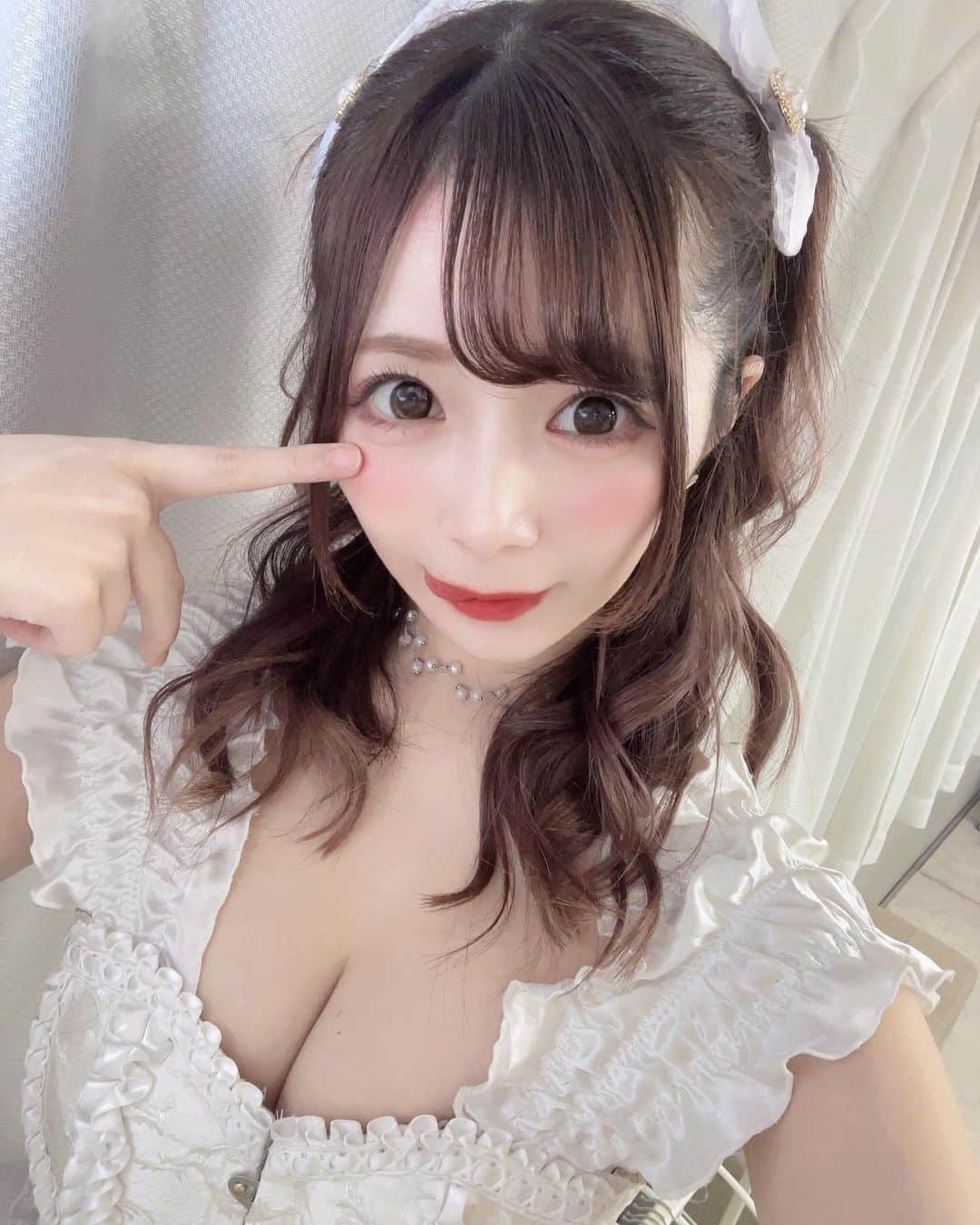 伊藤里織のインスタグラム：「推して後悔させない…！ . . . #KNUoNEW #マジック界のパイオニア #グラビアトリッカー #マジシャン #グラビアアイドル #水着 #偶像 #自撮り #自拍 #インスタグラビア #instagravure #gravure #beauty #japanesegirl #日本的 #性感內衣 #性感 #内衣 #泳衣 #粉我 #アイドル」