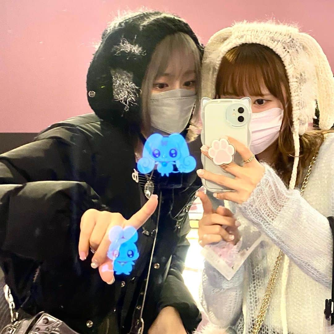 廣田あいか のインスタグラム：「ㅤㅤㅤㅤㅤㅤㅤㅤㅤㅤㅤㅤㅤㅤㅤㅤㅤㅤㅤㅤㅤㅤㅤㅤㅤㅤ ㅤㅤㅤㅤㅤㅤㅤㅤㅤㅤㅤㅤㅤ プリキュアになりたいㅤㅤㅤㅤㅤㅤㅤㅤㅤㅤㅤㅤㅤ どうしたらなれるかなあ ㅤㅤㅤㅤㅤㅤㅤㅤㅤㅤㅤㅤㅤㅤㅤㅤㅤㅤㅤㅤㅤㅤㅤㅤㅤㅤ ㅤㅤㅤㅤㅤㅤㅤㅤㅤㅤㅤㅤㅤ๐·°૮⸝⸝⸝o̴̶̷᷄ ̫ o̴̶̷̥᷅⸝⸝ ა°·๐ ㅤㅤㅤㅤㅤㅤㅤㅤㅤㅤㅤㅤㅤ ㅤㅤㅤㅤㅤㅤㅤㅤㅤㅤㅤㅤㅤ  #プリキュア展#全プリキュア展 #池袋サンシャイン #サンシャイン池袋 #プリキュア #うさみみ #うさ耳帽子 #y2k #y2kファッション #y2kfashion #池袋カフェ #双子コーデ」