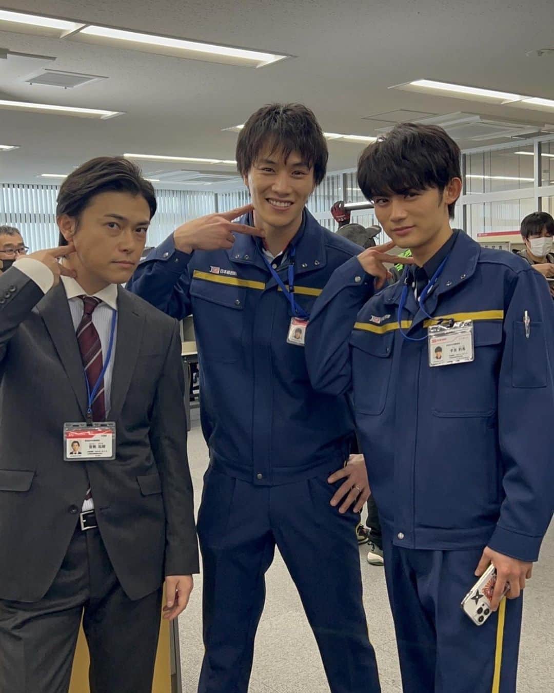 のインスタグラム：「. 忍者に結婚は難しい 本日第8話です！  物語もいよいよ佳境、 悟郎としてもドキドキの8話になっております。 ご覧ください😌 #忍者に結婚は難しい #にんむず #ambivalence」