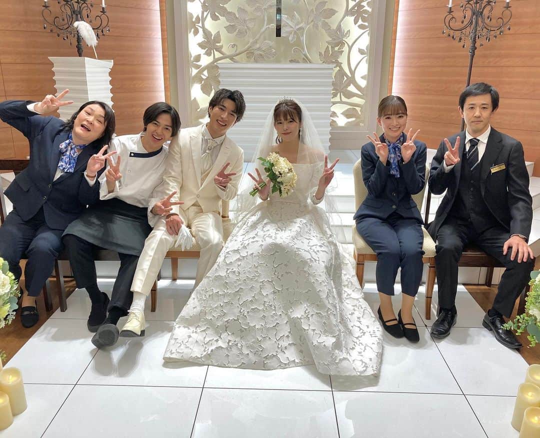 鈴木ゆうかのインスタグラム：「.  それでも結婚したいとヤツらが言った 最終回ありがとうございました🐭  結婚式っていいなって あたたかいな素敵だなって 思ってもらえていたら幸せです  最後までたくさんのご声援 本当にありがとうございました  またね🐭💍👰🏻‍♀️  #それでも結婚したいとヤツらが言った  #それ婚」