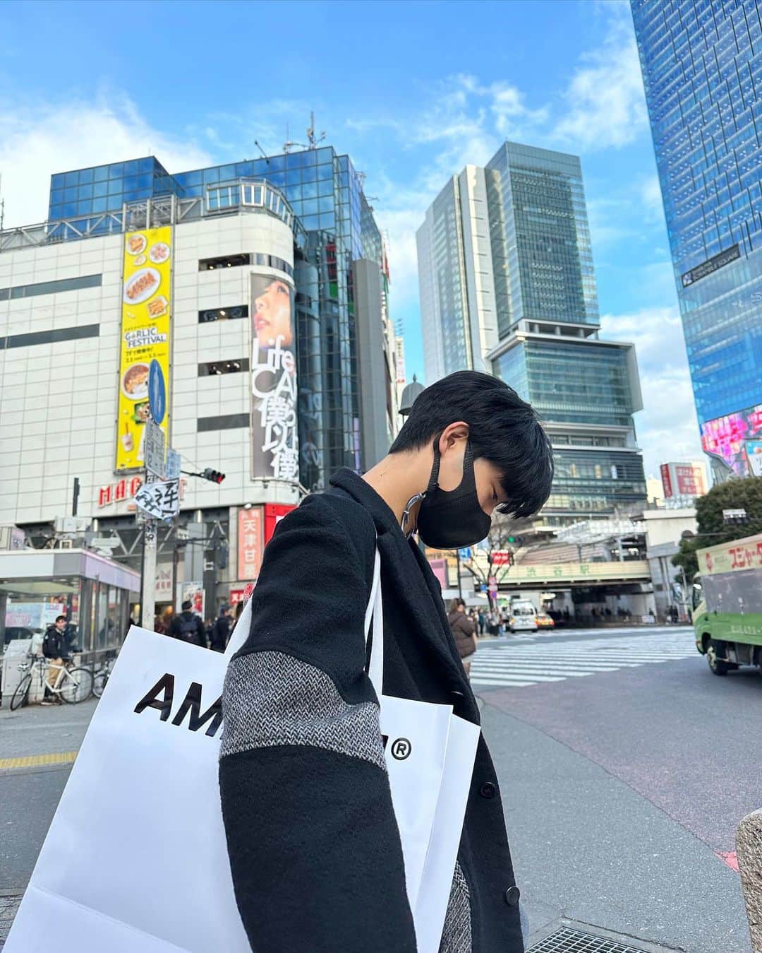 寺田拓哉さんのインスタグラム写真 - (寺田拓哉Instagram)「#🛍 久々の東京 渋谷変わりすぎな。 • • ようやく#買い物#成功」2月23日 21時38分 - taku_march